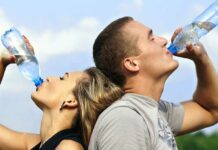 हाइड्रेशन की महत्वपूर्णता और पर्याप्त पानी की आवश्यकता कैसे पूरी करें Importance of hydration